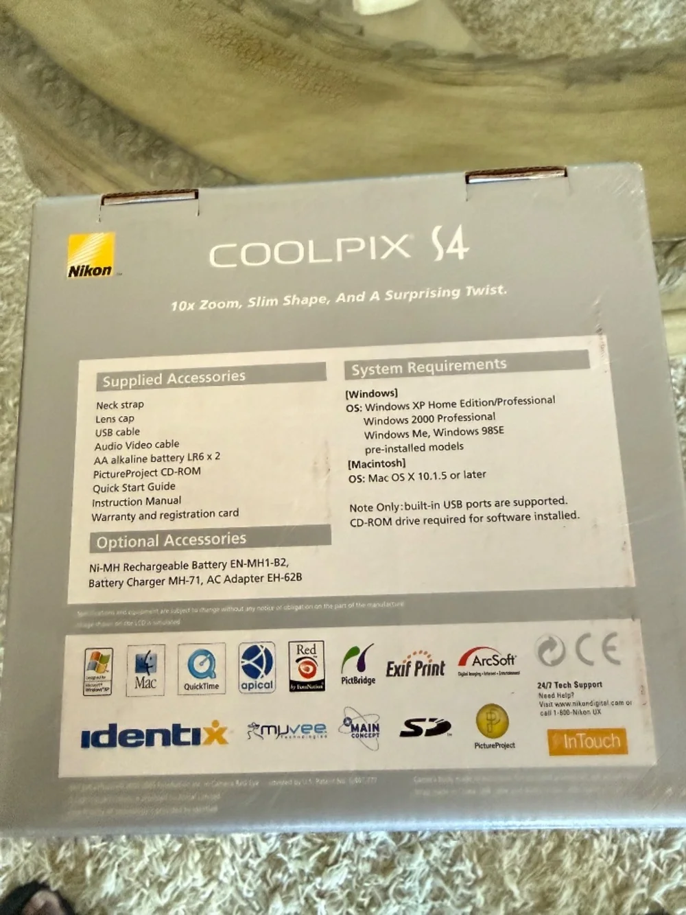 Nikon COOLPIX S4 6.0MP 10X Zoom Digital Camera Bundle Cables Strap Manuals